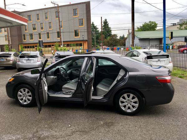2007 Toyota Camry Hybrid. Fully Loaded. Navi. Leather. Moonroof. for sale in Portland, OR – photo 6