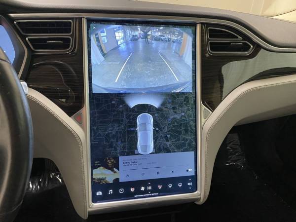 2014 Tesla Model S 85 kWh Panoramic Heated Seats Auto pilot Sedan -... for sale in Portland, OR – photo 19