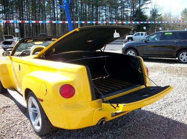 2004 Chevy Chevrolet SSR LS pickup Yellow - cars & trucks - by... for sale in Rochester, NH – photo 10