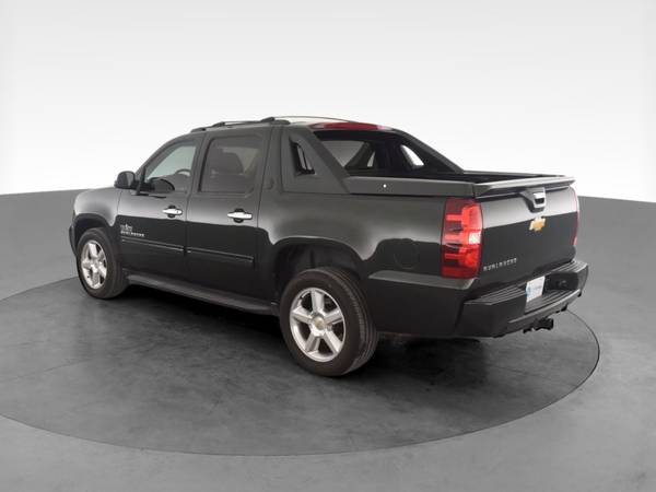 2013 Chevy Chevrolet Avalanche Black Diamond LT Sport Utility Pickup... for sale in Chicago, IL – photo 7