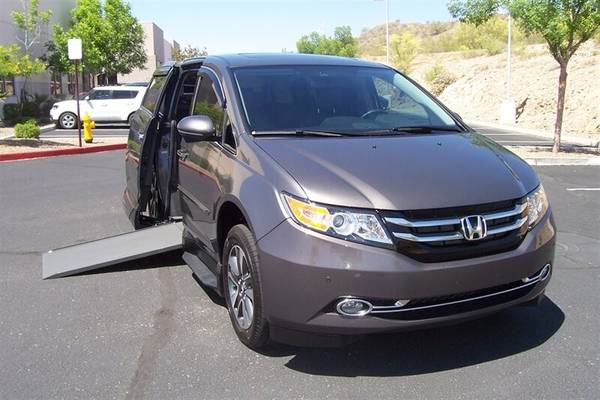 2015 Honda Odyssey Touring Elite Wheelchair Handicap Mobility Van for sale in Phoenix, HI – photo 3