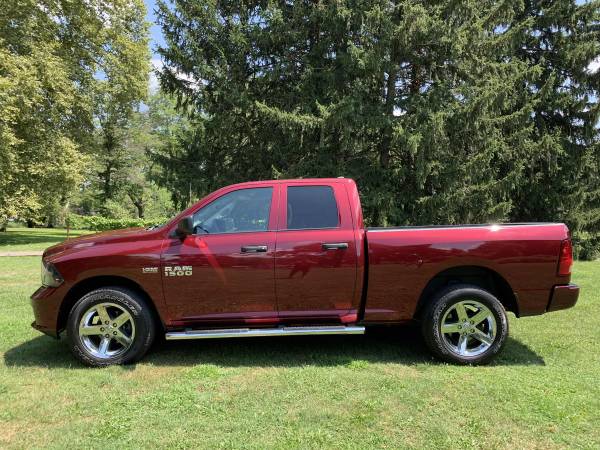 2017 RAM 1500 5.7 V8 4X4 ONLY 6k MILES for sale in Northampton, PA – photo 3