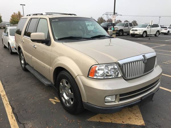 2006 Navigator 4dr 4WD 7 Passenger Luxury low miles ! with Soft... for sale in Sweet Home, OR – photo 2