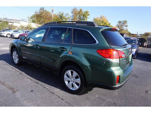 2012 Subaru Outback 4dr Wgn H4 Auto 2.5i Premium - cars & trucks -... for sale in Knoxville, TN – photo 4