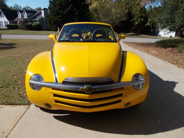 2004 CHEVROLET SSR FOR SALE for sale in Flowery Branch, GA – photo 2