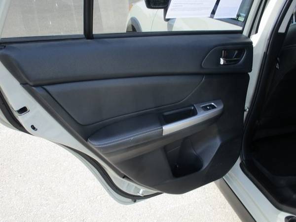 2015 Subaru XV Crosstrek AWD 2 0i Limited SUV CROSSOVER rav4 crv for sale in Shelton, WA – photo 18