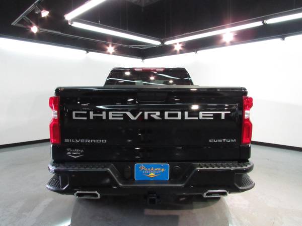 2019 Chevy Chevrolet Silverado 1500 Custom pickup Black for sale in Tomball, TX – photo 3