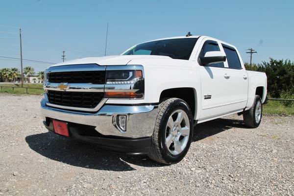 2018 CHEVROLET SILVERADO 1500 LT - LOW MILES - ONE OWNER - LIKE NEW... for sale in LEANDER, TX – photo 2