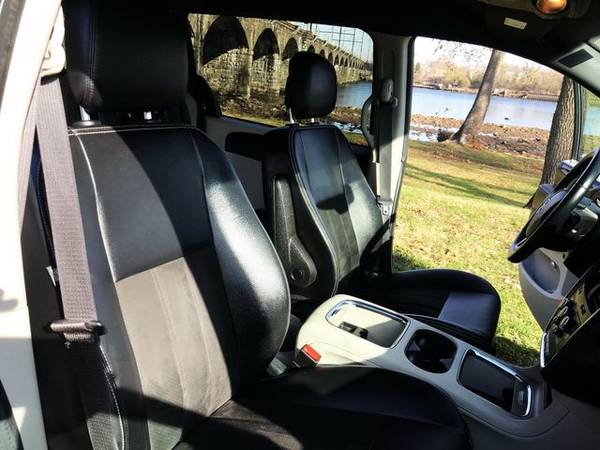 2019 Dodge Grand Caravan Passenger - Financing Available! - cars &... for sale in Morrisville, NJ – photo 24
