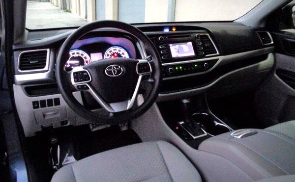 2015 Toyota Highlander FWD 4dr I4 LE (Natl) - Big Savings - cars &... for sale in Miami, FL – photo 9