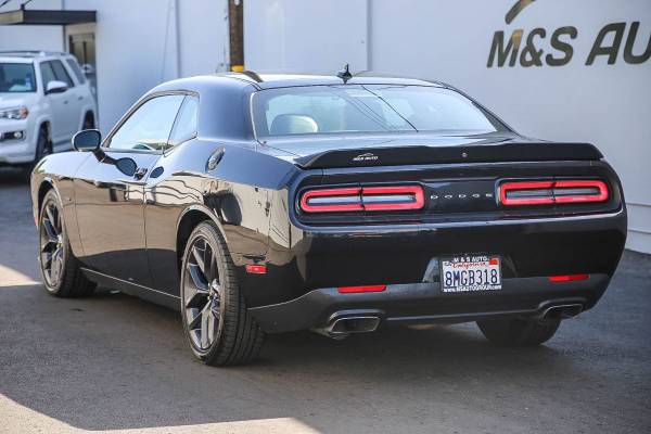 2019 Dodge Challenger R/T coupe Pitch Black Clearcoat - cars & for sale in Sacramento , CA – photo 4