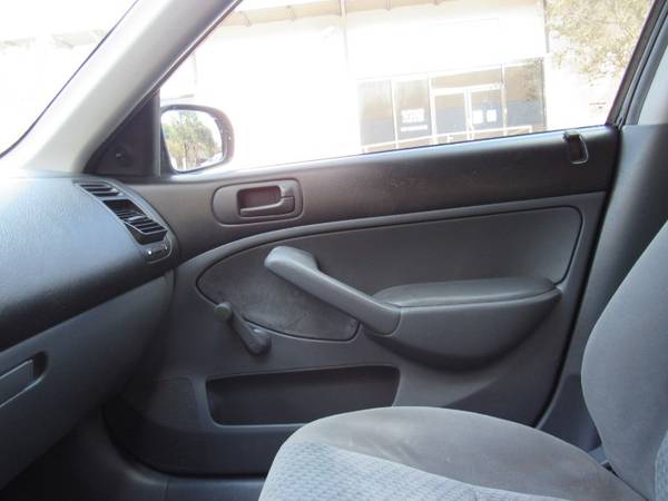 2005 Honda Civic Sdn VP AT - cars & trucks - by dealer - vehicle... for sale in Austin, TX – photo 14