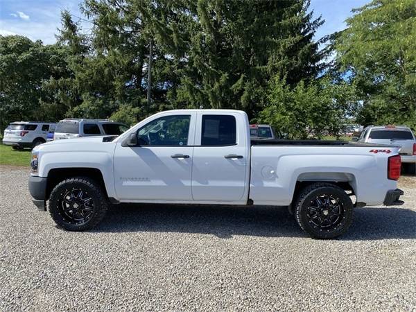2018 Chevrolet Silverado 1500 WT - cars & trucks - by dealer -... for sale in Chillicothe, OH – photo 9