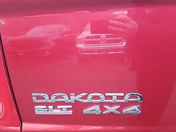 2008 Dodge Dakota 4WD Crew Cab SLT - - by dealer for sale in Yorkville, NY – photo 7