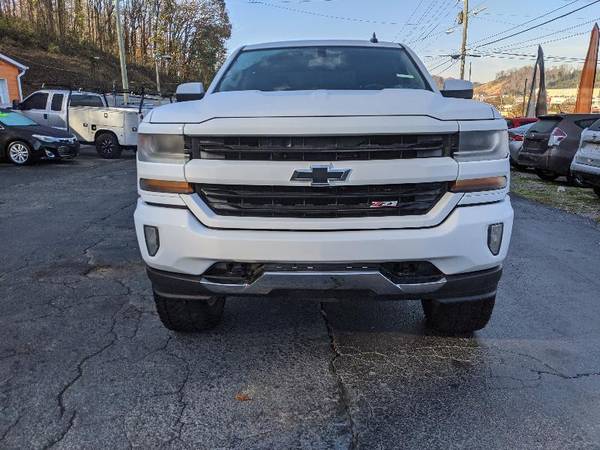 2016 Chevrolet Silverado 1500 LT Crew Cab 4WD - cars & trucks - by... for sale in Knoxville, KY – photo 2