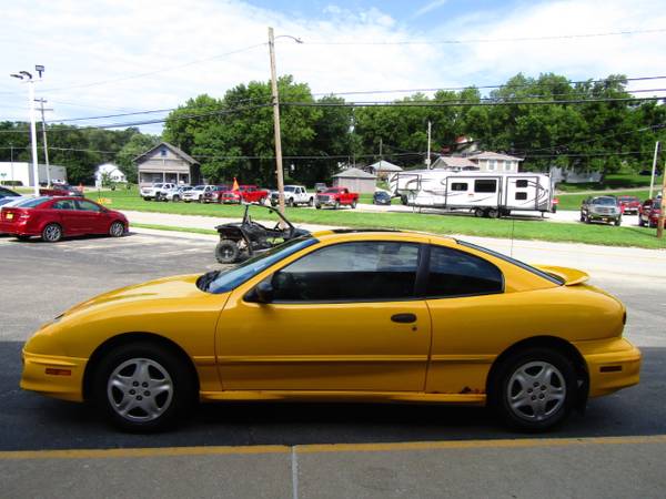 2002 Pontiac Sunfire 2dr Cpe SE for sale in Plattsmouth, NE – photo 4