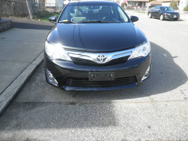 2012 TOYOTA CAMRY XLE V6 LIKE NEW. - cars & trucks - by owner -... for sale in East Providence, RI – photo 3