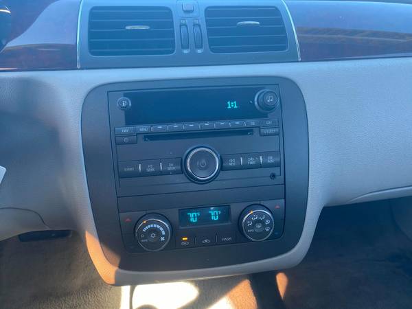 2008 Buick Lucerne CXL - cars & trucks - by dealer - vehicle... for sale in Fort Atkinson, WI – photo 14