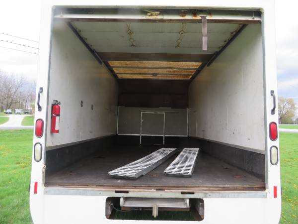 Chevy Express Box Van 2006 for sale in North Ferrisburgh, VT – photo 6