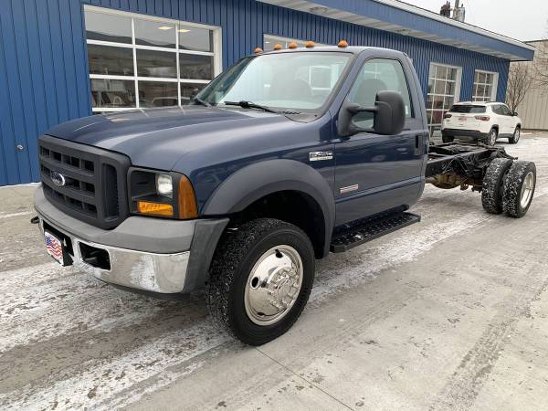 2006 Ford F-450 Super Duty Cab and Chassis/ONLY 63k Miles! for sale in Grand Forks, ND – photo 2