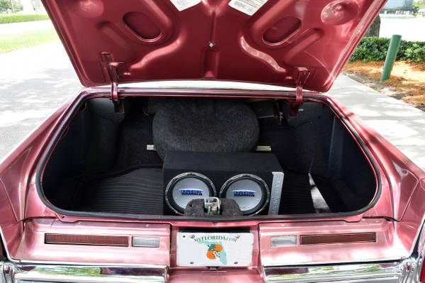 1975 Cadillac Deville EL Deora Edition SUPER FLY Low Miles SHOW CAR for sale in Miami, NY – photo 18