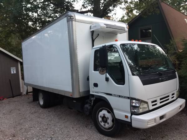 Refrigerated 2007 Isuzu Truck for sale in Raleigh, NC