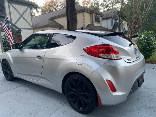 **Hyundai Veloster S**(low miles) - cars & trucks - by owner -... for sale in Altamonte Springs, FL – photo 6