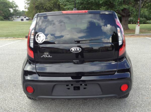 KIA 2019 SOUL , 1400 MILE - cars & trucks - by dealer - vehicle... for sale in Clinton, District Of Columbia – photo 7