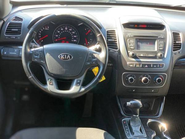 2015 Kia Sorento LX - - by dealer - vehicle automotive for sale in Boise, ID – photo 9