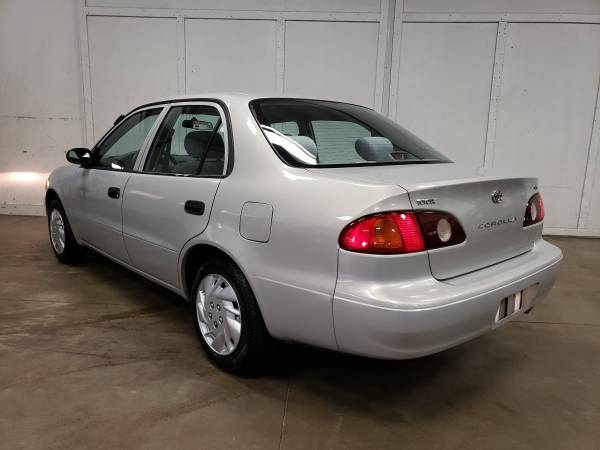 2002 Toyota Corolla CE - cars & trucks - by dealer - vehicle... for sale in Lake In The Hills, IL – photo 3