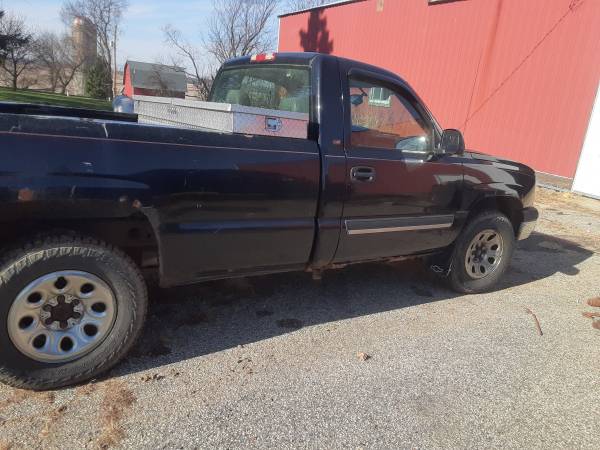 2005 4x4 singlecab 1500 chevy - cars & trucks - by owner - vehicle... for sale in Milton, WI