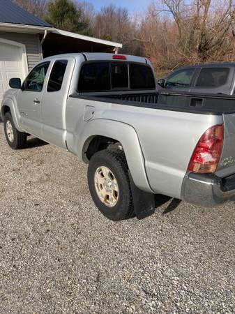 2008 Toyota Tacoma 4 x 4 access cab - cars & trucks - by owner -... for sale in CHAMPLAIN, VT – photo 3
