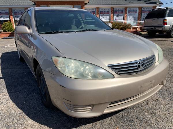 2006 GOLD TOYOTA CAMRY for $500 Down - cars & trucks - by dealer -... for sale in Lubbock, TX – photo 2