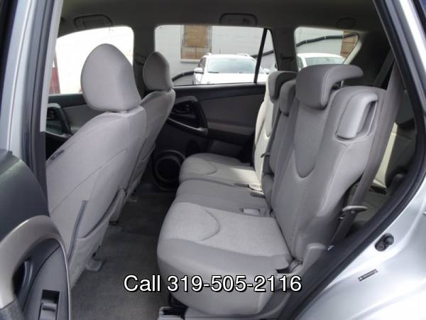 2007 Toyota RAV4 4WD *3rd row seating* for sale in Waterloo, IA – photo 13