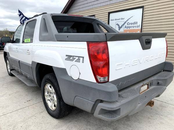 2002 Chevrolet Avalanche - - by dealer - vehicle for sale in Chesaning, MI – photo 6