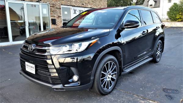 2018 Toyota Highlander SE AWD fully loaded - cars & trucks - by... for sale in Clinton, IA