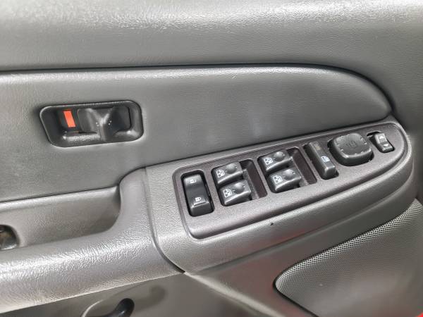 2005 Chevrolet Silverado 1500 LT Z71 4WD! 165k Mi! RUST FREE BODY! -... for sale in Suamico, WI – photo 12