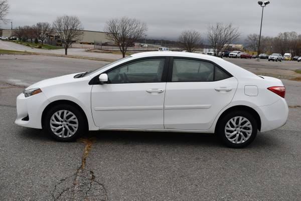2018 TOYOTA COROLLA LE ***23K MILES ONLY*** - cars & trucks - by... for sale in Omaha, IA – photo 8