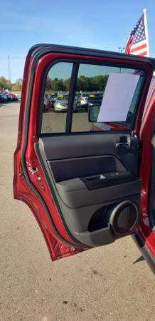 SHARP!!! 2016 Jeep Patriot FWD 4dr Latitude for sale in Chesaning, MI – photo 19