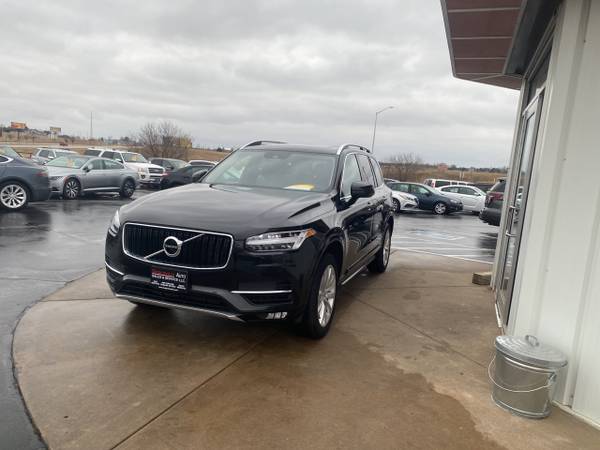 2018 Volvo XC90 T6 AWD 7-Passenger Momentum - - by for sale in Dodgeville, WI – photo 6