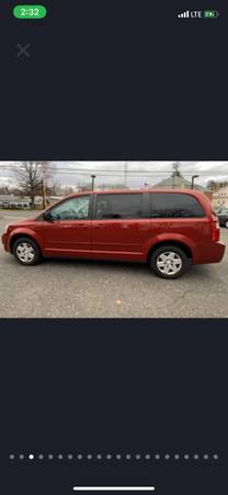 2009 Dodge Grand Caravan SE - cars & trucks - by owner - vehicle... for sale in Trumbull, CT – photo 4