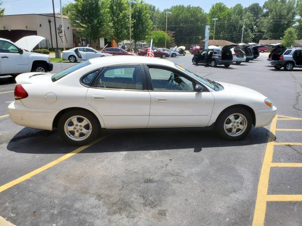 2005 Ford Taurus $70 a week! - cars & trucks - by dealer - vehicle... for sale in Bentonville, AR – photo 2