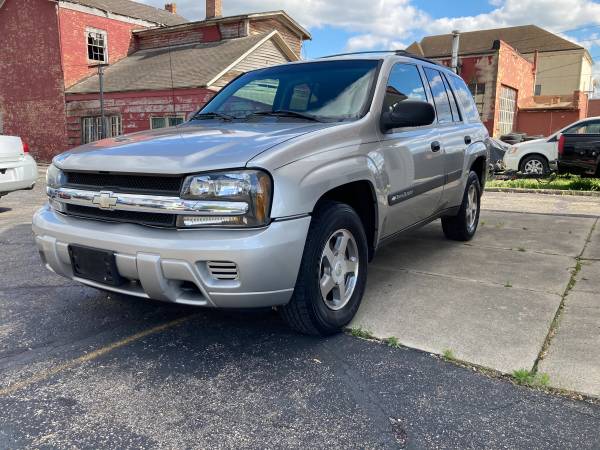 2004 CHEVROLET TRAILBLAZER 4WD - - by dealer - vehicle for sale in New Carlisle, OH – photo 2