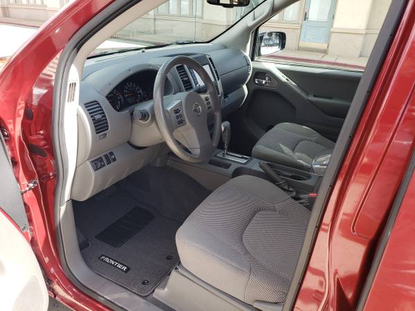 2019 Nissan Frontier SV Crew cab , 10500 miles - - by for sale in SAINT PETERSBURG, FL – photo 14