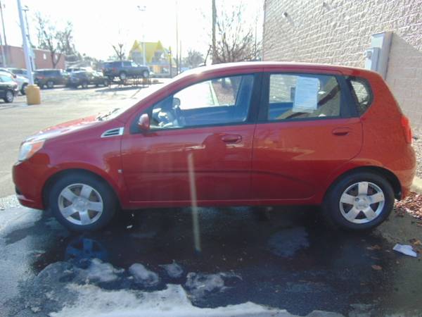 2009 Chevrolet Chevy Aveo - - by dealer - vehicle for sale in Joliet, IL – photo 8