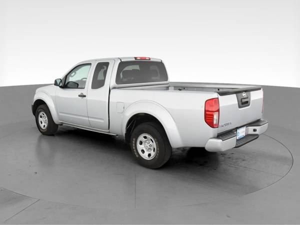 2017 Nissan Frontier King Cab SV Pickup 2D 6 ft pickup Gray -... for sale in Cleveland, OH – photo 7
