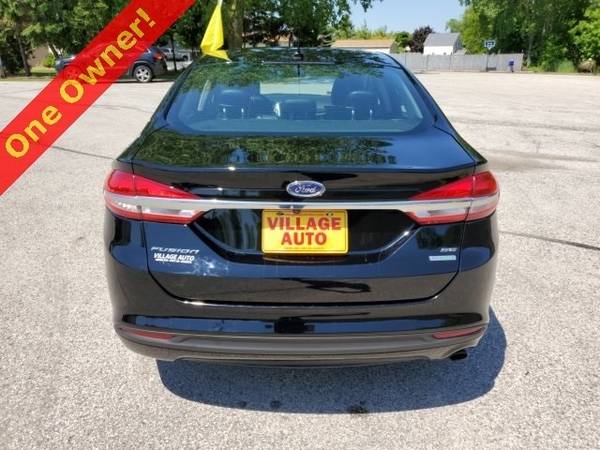 2017 Ford Fusion SE for sale in Green Bay, WI – photo 4