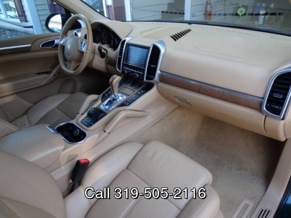 2011 Porsche Cayenne AWD 4dr Tiptronic for sale in Waterloo, IA – photo 17