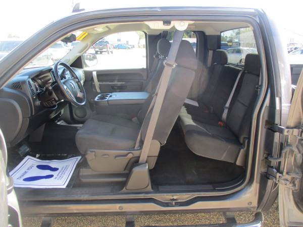 2011 Chevy Silverado EX-Cab Z71 4X4 for sale in Girard, IL – photo 7