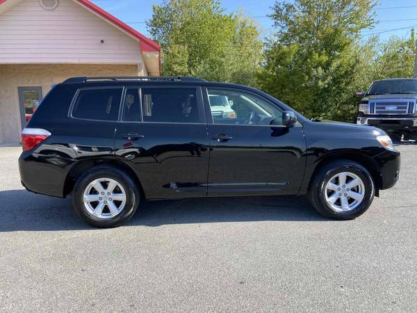 2010 Toyota Highlander LOADED 1 OWNER - - by dealer for sale in Maryville, TN – photo 2